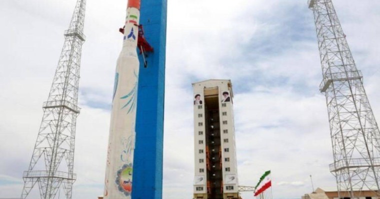 АҚШ Иранды спутникті зымыран бағдарламасына қолданды деп айыптады