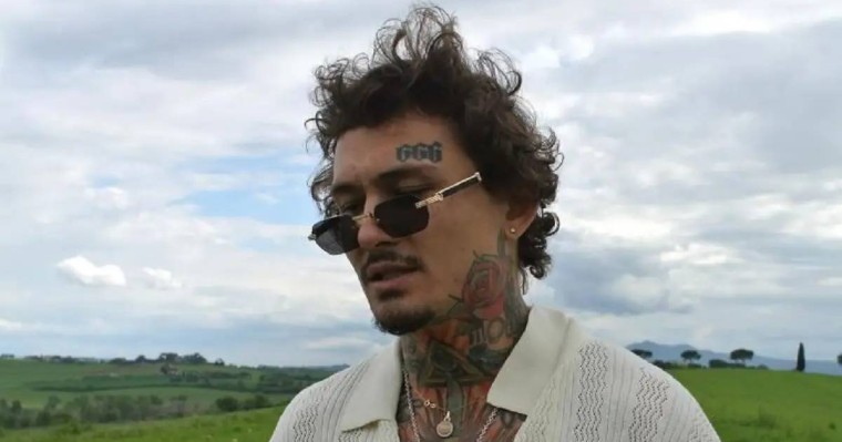 Ресейлік әнші Қазақстандағы концертін бір күн қалғанда өткізуден бас тартты