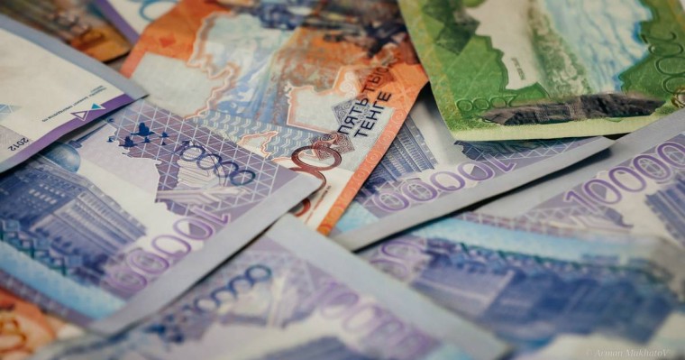 Зарплаты в Алматы выросли, а безработица снизилась: прогнозы на будущее