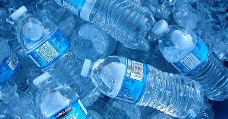 "Бөтелкелердегі ауыз судың барлығы уланған": Ақпарат елдің үрейін ұшырды