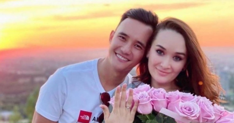 Желіде Әли Оқаповтың қалыңдығымен түскен суреті тарап кетті