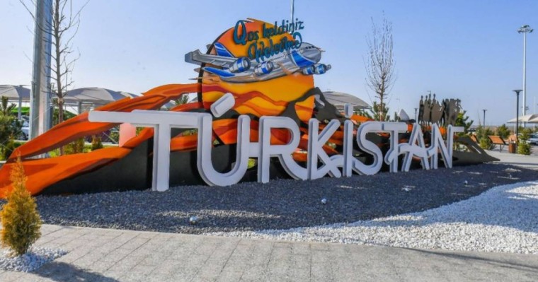 Әр ресторанға полицияға қойдырған Шөкеев Түркістанды "жасыл" аймаққа өткізді