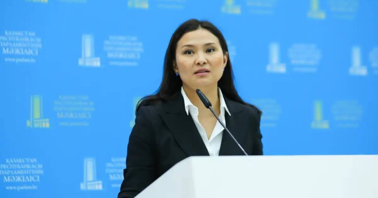 «Қазпошта» басшысы: 0,2 ставка айлыққа жұмыс істеп жүрген пошташылар бар