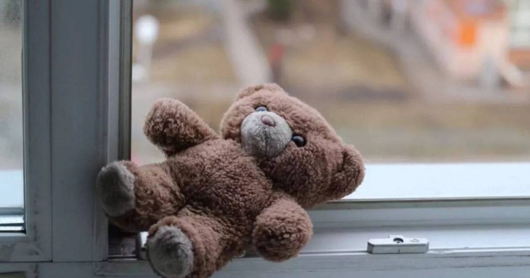 Семейде күтуші 4 жасар баланы өлтіріп, денесін әжетханаға тастаған