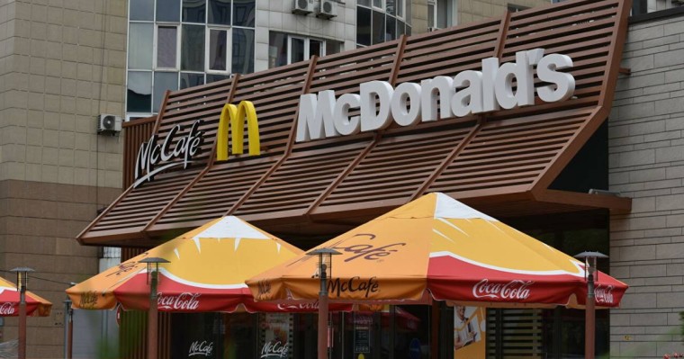 Назарбаевтың құдасына тиесілі McDonaldʼs қызметін уақытша тоқтатты