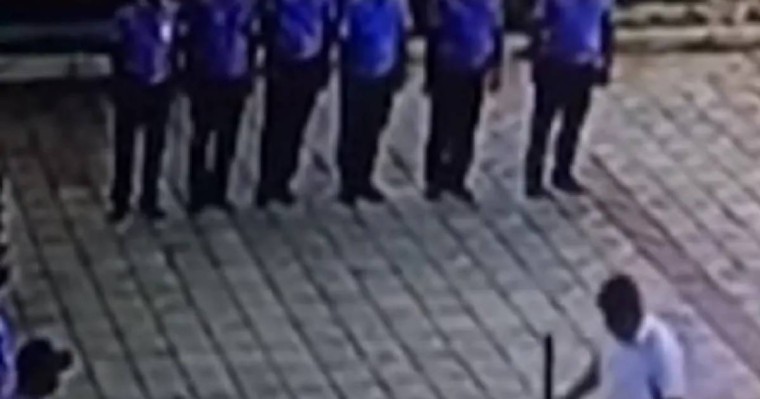 Жамбыл облысында қол астындағыларды ұрған полиция басшысы видеодан кейін жұмысынан кетті (видео)