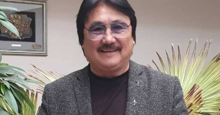 Марат Омаровтың АҚШ-тан зәулім үй алып, сол елге көшіп кеткені рас па? Әншінің өзі жауап берді