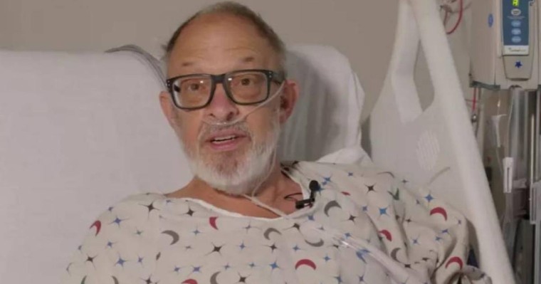 АҚШ-та адамға шошқаның жүрегін салып, сәтті ота жасалды