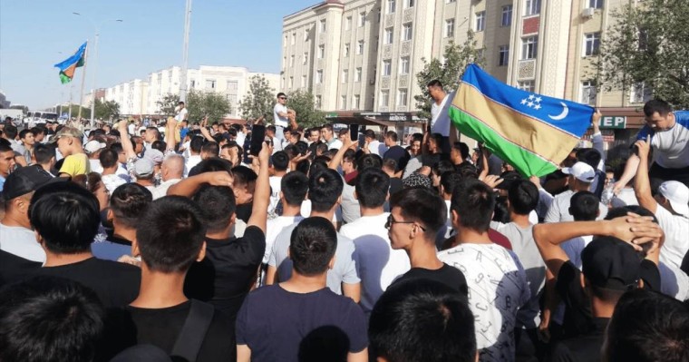 Тәртіпсіздіктер кезінде Нүкіс әуежайына шабуыл жасалған