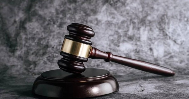 Экс-әкім қожалық жұмысшысын балаларының көзінше ұрып өлтірді