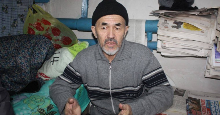 Қырғызстанда қамауда отырған құқық қорғаушы үкіметті сотқа берді