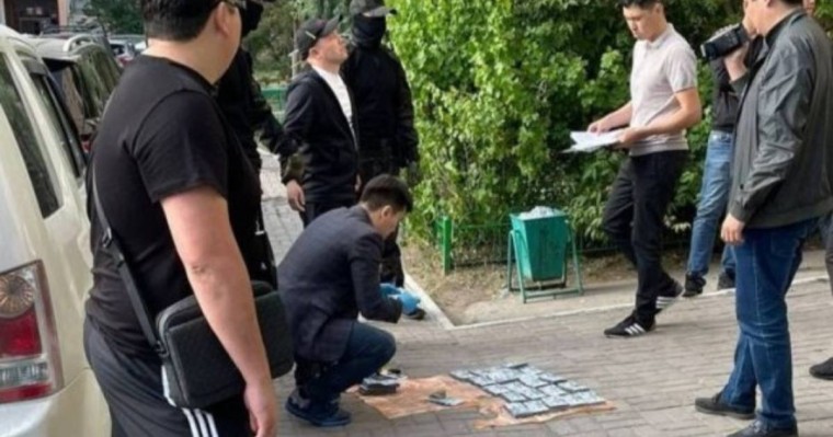 Махамбет Әбжан журналист пе әлде бопсалаушы ма?