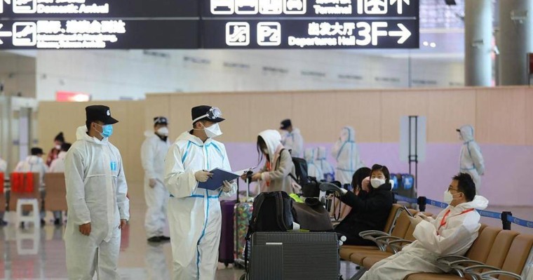 Ресейден келген ұшақ кінәлі: Қытайда коронавирустың жаңа түрі өршіді