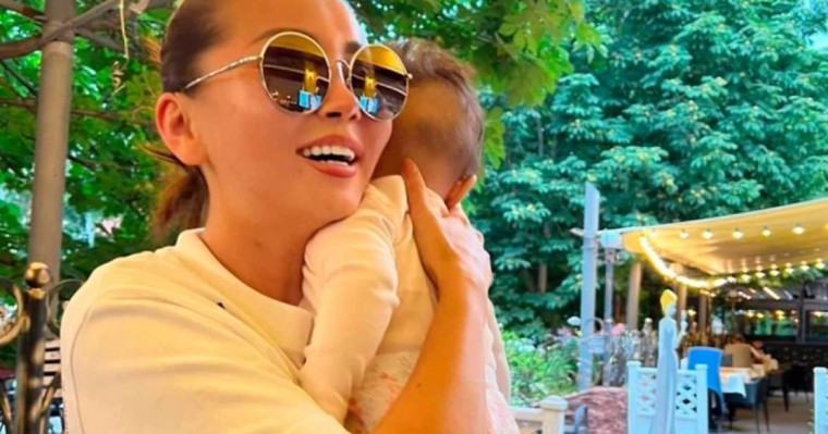 "Өзің сүйіктіңе бала туып бермедің бе?": Баян Мақсатқызына оқырманы кеңес берді