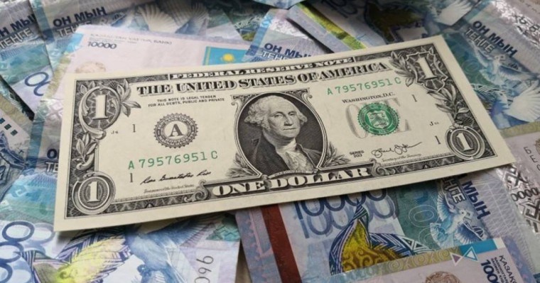 Алматы облысында бір топ шенеунік карантинде той өткізген ресторан иелерінен пара алып келген