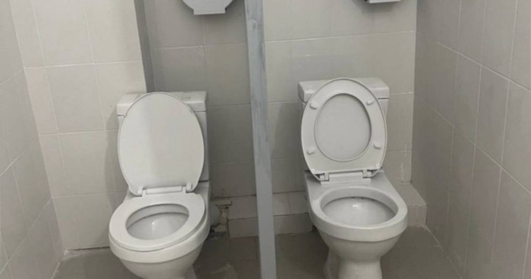 Желіде құрылысына 815 млн теңге жұмсалған қыздар дәретханасы талқыға түсті