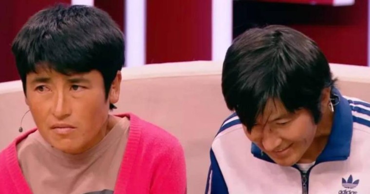 Түркістан облысында жетім қыздарды мал бағып жүрген жерінен тапқан сыныптасына үй берілді