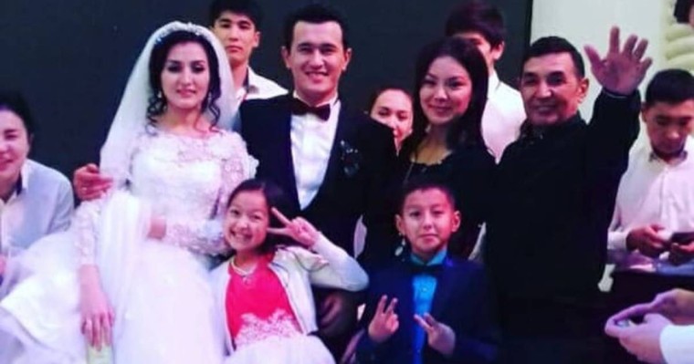 "Рух беріп тұрушы еді": Әзілкеш Аманғали Сыпабековтің ағасы қайтыс болды