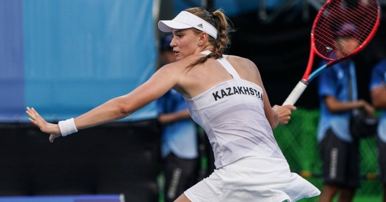 «Бүгінгі матч оңай болған жоқ»: Елена Рыбакина жеңісті кездесуге қатысты ойын айтты