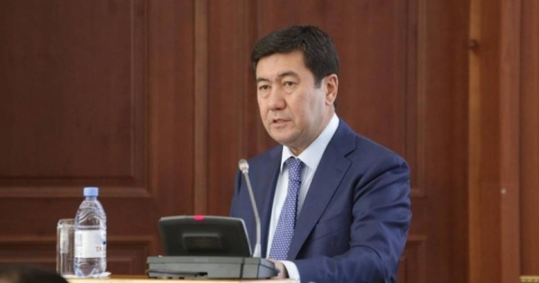 Қошанов хиджаб дауына байланысты пікір білдірді