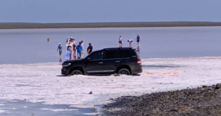 Көбейтұз көліне көлікпен кірген жүргізуші жауапқа тартылды