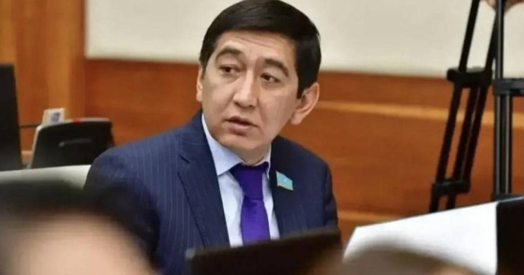 Біздің халық өзінің бірінші билік екенін сезіне алмайды - Ринат Зайытов сайлау жайлы