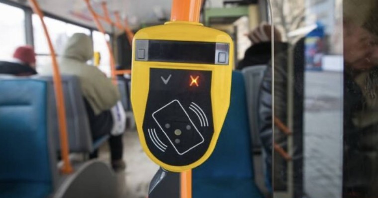 Алматылық жігіт автобус контролерін пышақтап кетті