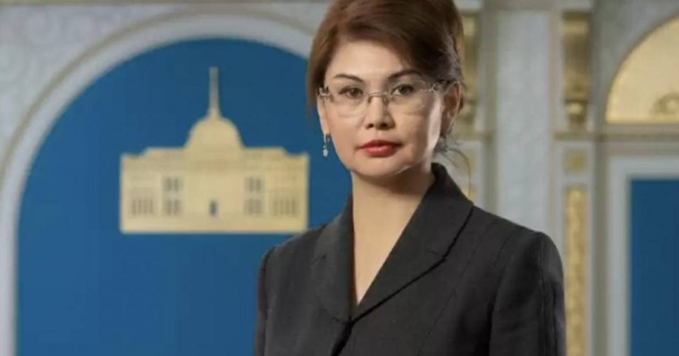 “Біз - зайырлы елміз!”. Аида Балаева мектепте хиджаб кию мәселесіне түсініктеме берді