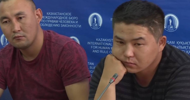 Қазақстан Шыңжаңнан қашқан қазақтарға азаматтық та, шетелге шығатын құжат та бермей отыр