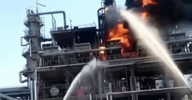 Ресейдегі мұнай өңдеу зауытында алапат өрт шықты