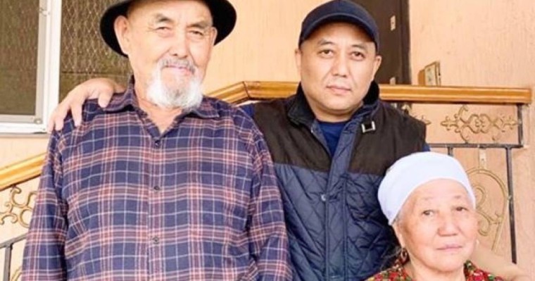 Саят Медеудің әкесі өмірден озды