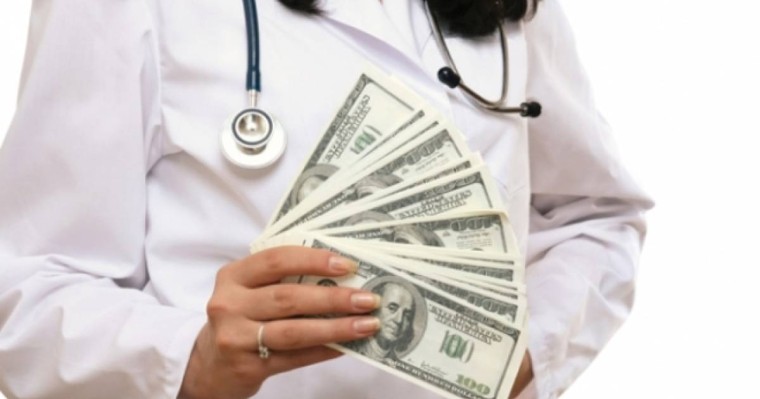 Жемқорлыққа қарсы агенттік: "Медициналық сақтандыру қорынан қаражат ұрланған"