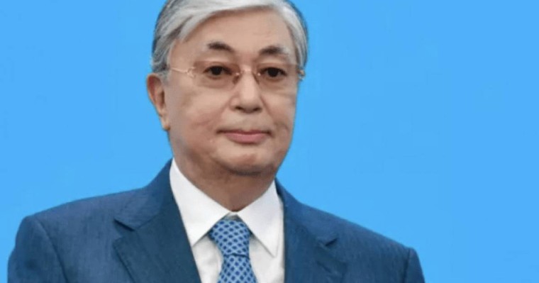 Тоқаев ұстаздар мен оқушыларды Білім күнімен құттықтады