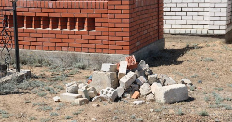 Ауыл тұрғыны қабірден бір жарым ғасыр бұрын жарық көрген кітап тауып алды