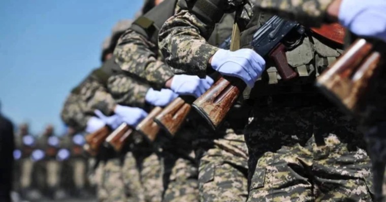 Қазақстанда енді әке болғалы жүрген жігіттер әскерден босатылады