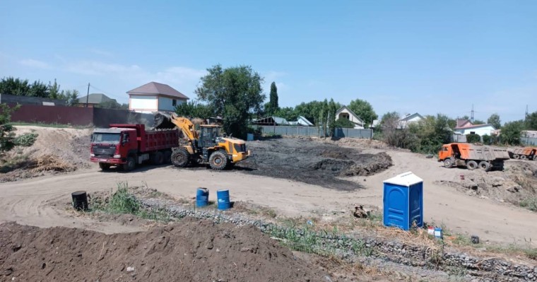 Алматыда Қарасу көлінің түбінен 53 тонна қоқыс шығарылды