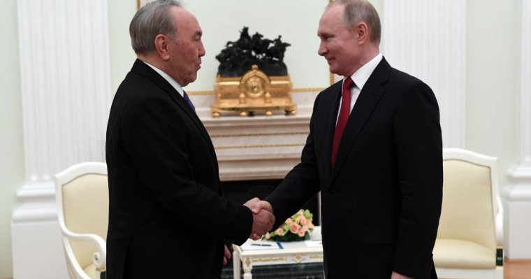 "Украина мен Ресей арасындағы соғысты тек Назарбаев тоқтата алады"