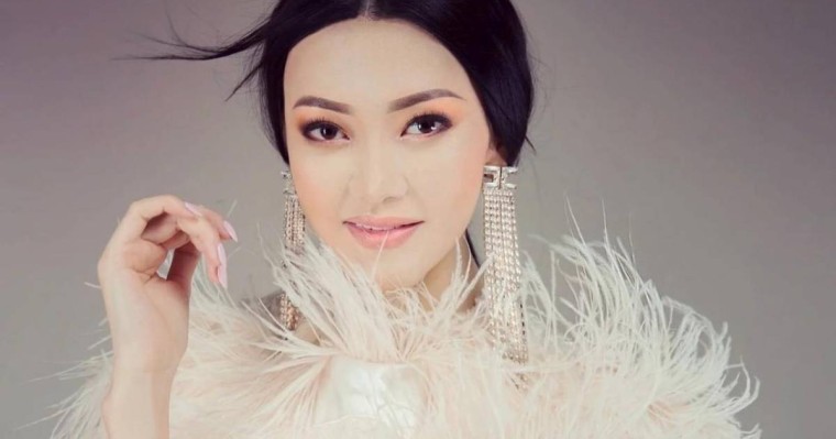 "Ақылдарыңыз өздеріңізге": Ерке Есмахан жеке өмірін сынайтындарға жауап берді