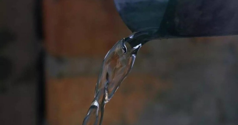 «Шомылған соң күйеуімнің бұл әдеті сап тиылды»: Қызылорда облысындағы құпия бұлақ туралы не белгілі?