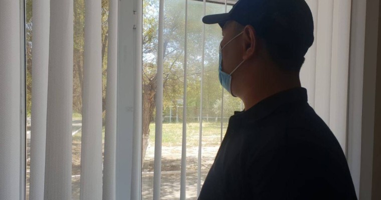 "Әйелім менен кетіп, орысқа тұрмысқа шықты": Қызылордалық жалғызбасты әке балаларын қалай тәрбиелеп отырғанын айтып берд