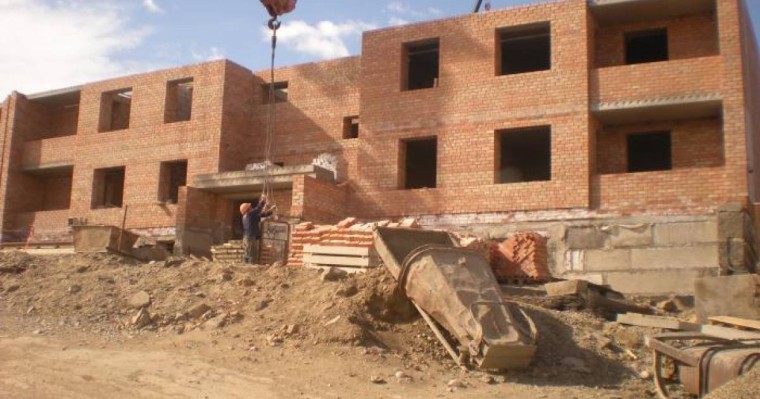 Қызылорда облысында тұрғындар мектептің құрылысын тоқтатуды талап етеді (ВИДЕО)