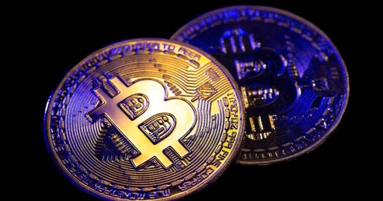 Тарихта алғаш рет биткоин бағамы 80 мың доллардан асты