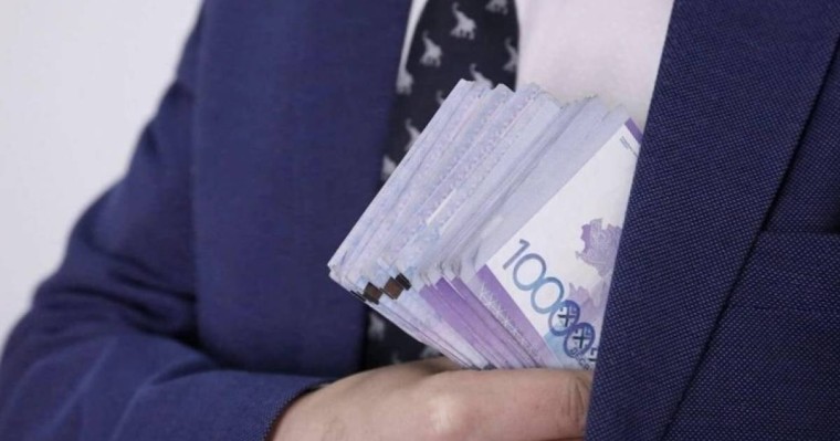 "Жол парасы": Жетісу облысында жоғары лауазымды қызметкерлер ұсталды