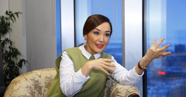 Ләйлә Сұлтанқызы 500 мың теңге сыйға тартқан әзілкеш кім?