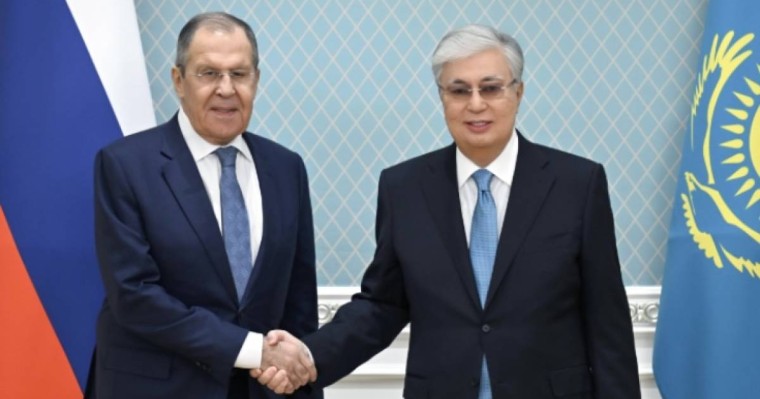 Мемлекет басшысы Ресейдің Сыртқы істер министрі Сергей Лавровпен кездесті