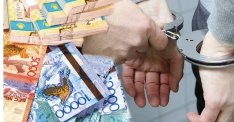 Астанада мектеп директоры 8 млн теңге жымқырған