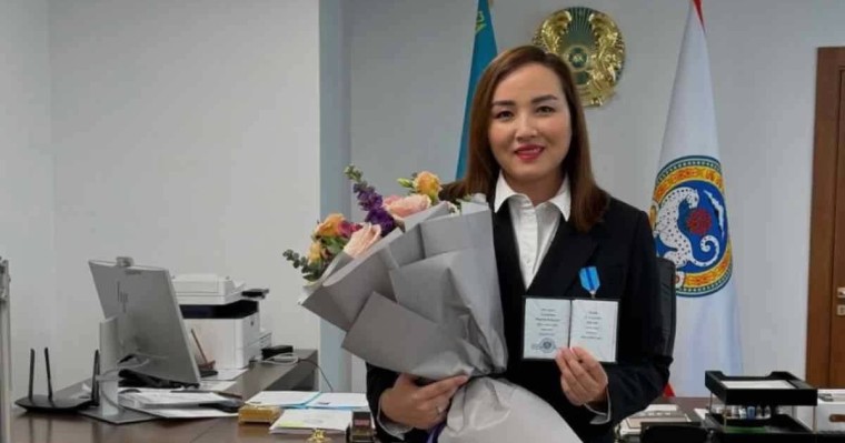 Нүкенованың адвокаты Жанна Оразбақова марапатталды