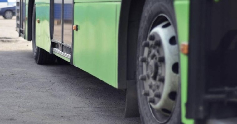 Астанада бойжеткен автобустың астына түсіп, қаза тапты