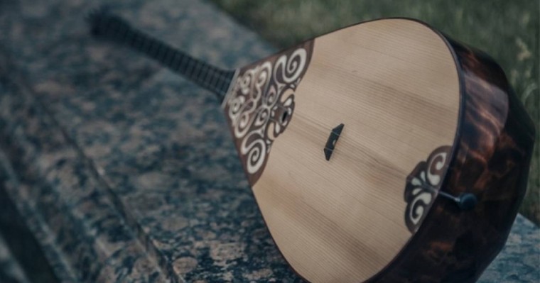 Танымал айтыс ақыны дүниеден озды