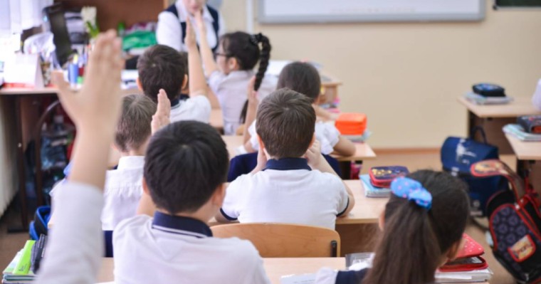 Қазақстан мектептері дәстүрлі оқыту форматына көшуге дайындалып жатыр